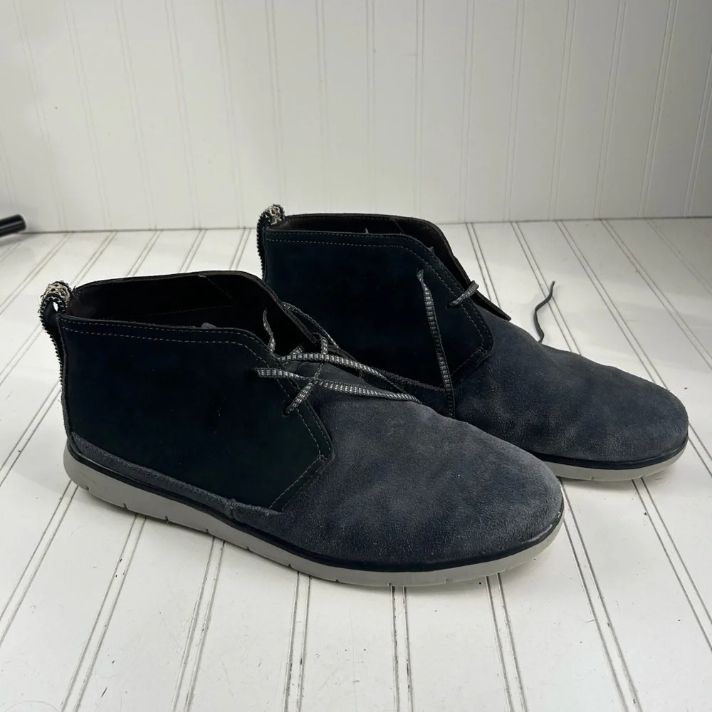 UGG Freamon Gray Suede Waterproof Chukka Boot Men’s Size 11